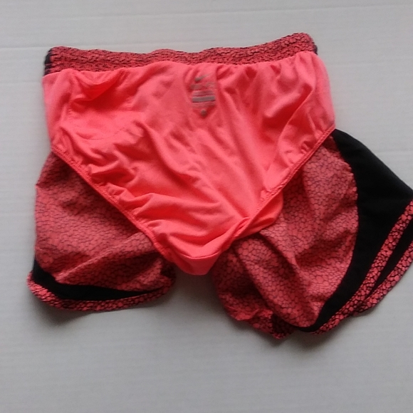 Nike Dri-Fit running shorts with panties - Picture 7 of 10